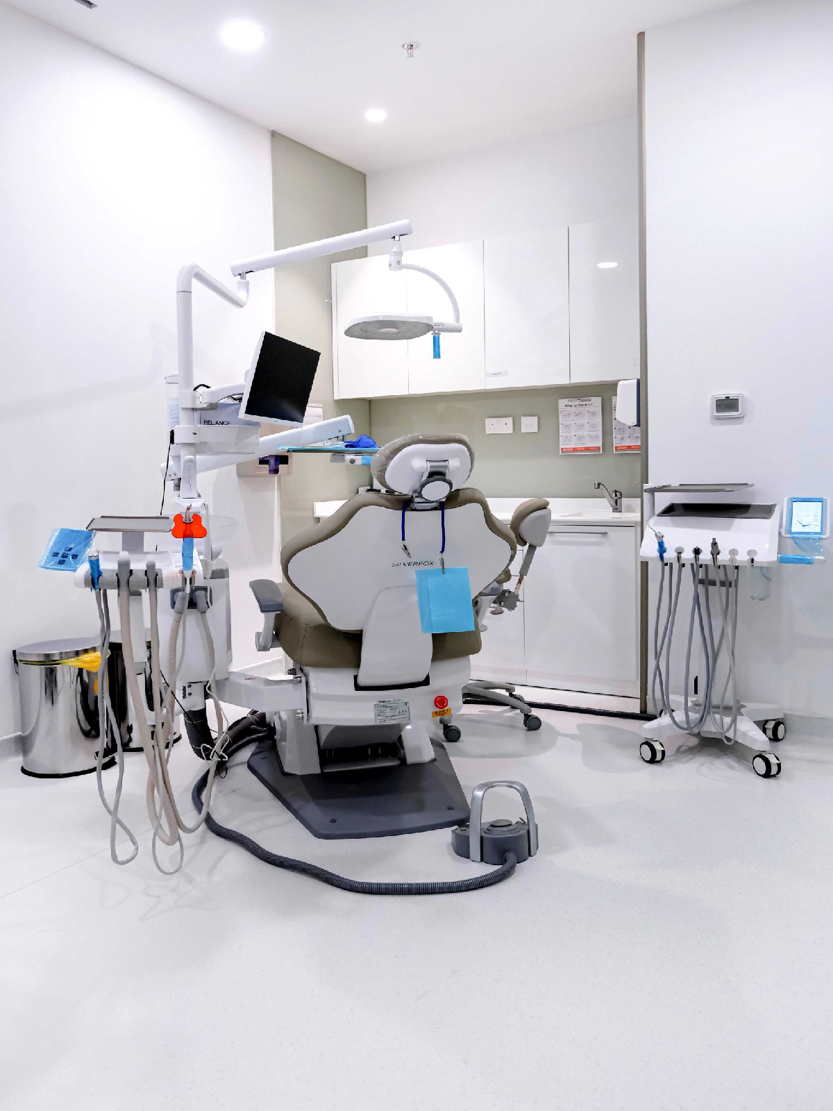 Dental consulting and observation room